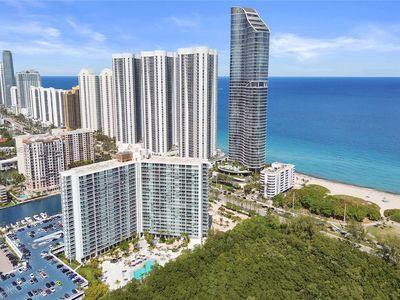 100 Bayview Dr APT 603