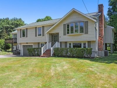 Property at 9 Oak Dr, Plainville, MA