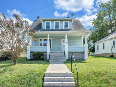 1106 Mercer Ave NW