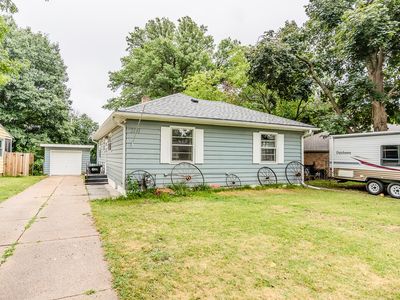 2131 S 38th Ave