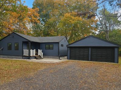 86 Grove Beach Road North