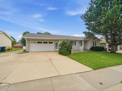 3713 Joan Dr