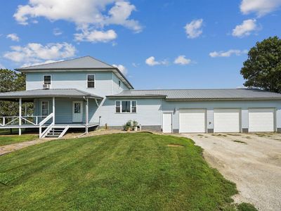 Property at 1528 Lawrence Ave, Independence, IA