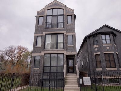 3938 S Wells St #2