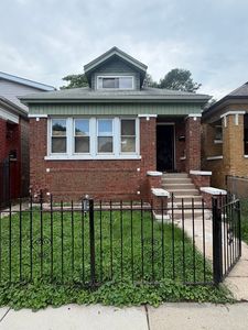 8330 S Constance Ave