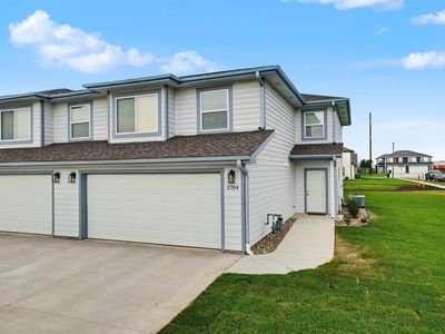 2704 Amelia Ln