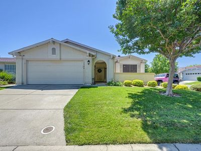 7300 Sunshire Ln