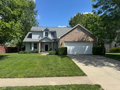 2332 Broadmoor Ln