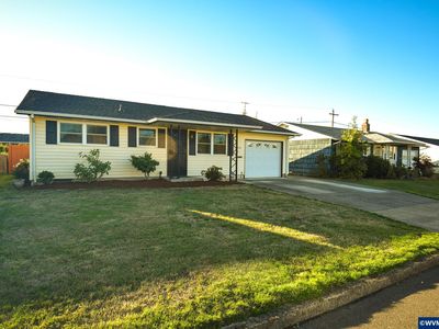 1453 Astor Way