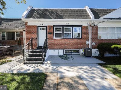 1203 Macarthur Dr