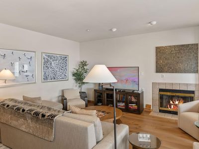 129 Lost Creek Ln #11