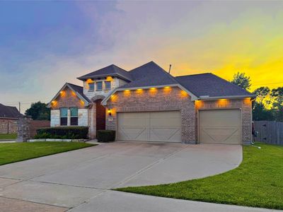 3216 Parker Dr