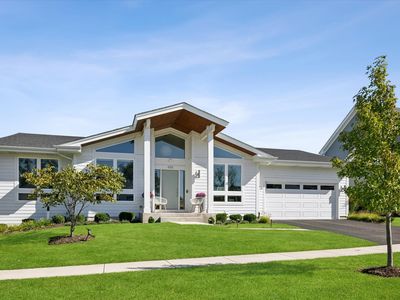498 Cora Ln