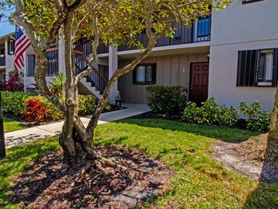 1600 NE Dixie Highway #12-106