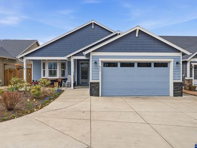 411 SW Oregon Falls Dr