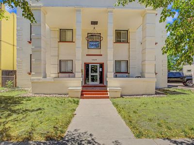 1629 N Clarkson St #11