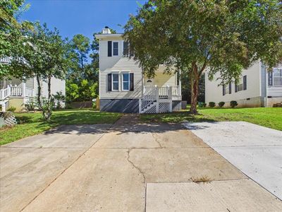 150 Charleston Row Blvd