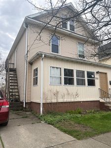 325 E 2nd St