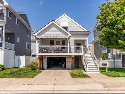 37 Bayonne Pl