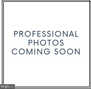 3165 Tulip Tree Pl