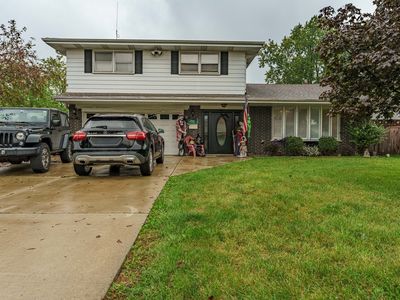3N458 Patricia Ln