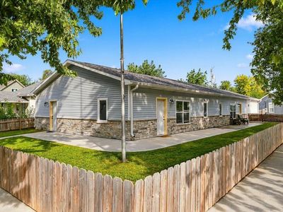 1600 4th Ave