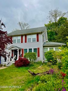 84 Applegate Street