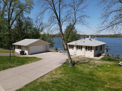 11958 Chisago Blvd