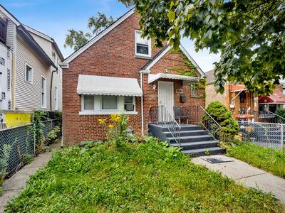 321 W 104th Pl