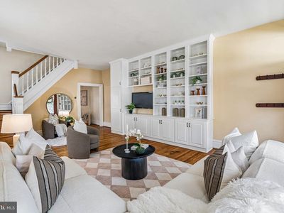 100 W Gorgas Ln