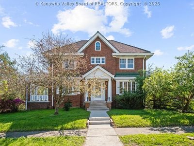 853 Edgewood Dr