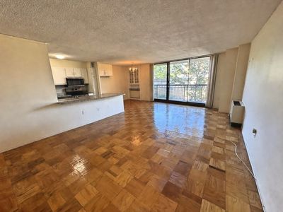 60 Longwood Ave APT 408