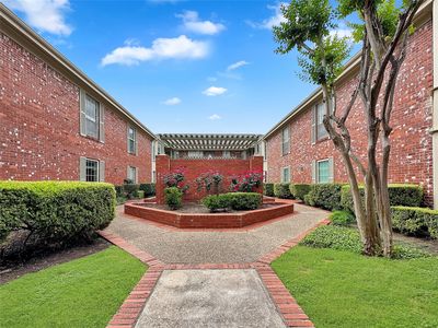 7920 Rockwood Ln APT 131