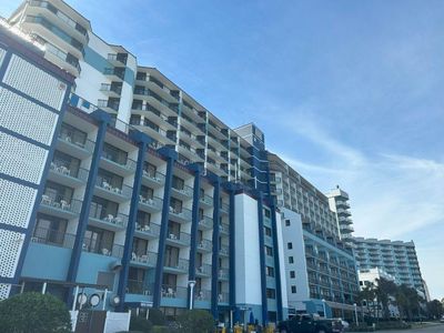 201 77th Ave. N #1023