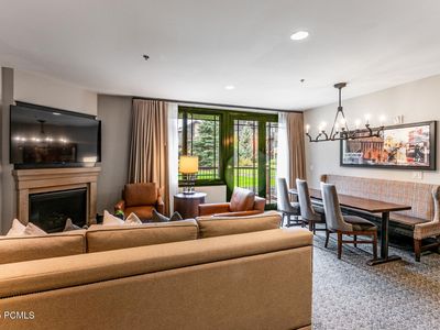 2100 W Frostwood Blvd #4137