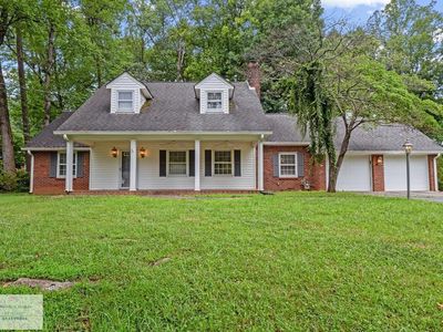 211 Mowbray Arch