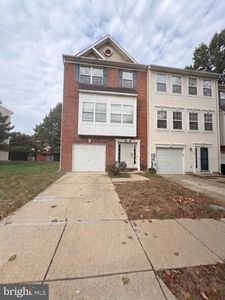 4400 Lavender Ln
