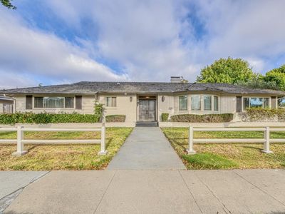 1167 Los Palos Dr