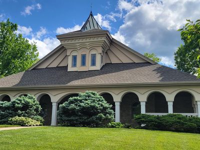 3189 Manor Hl