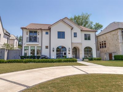 3833 Wentwood Dr