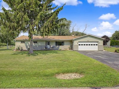 7676 Southmoor Dr