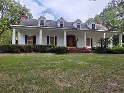 80 E Lake Rd
