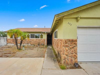 656 Flora Dr