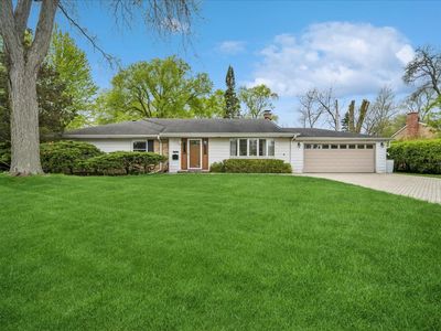 Property at 1112 Whitfield Rd, Northbrook, IL