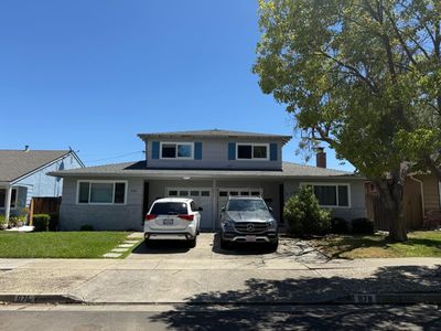 876 Desert Isle Dr