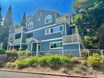 143 SEA CREST Circle