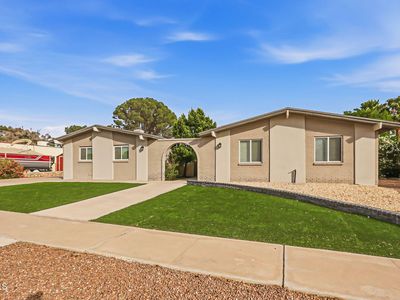3704 Alderwood Manor Dr