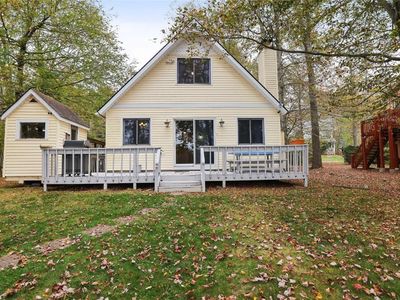 6063 Boardwalk Dr