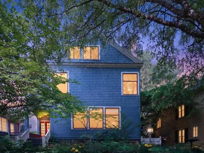 22 Prospect Ave SE