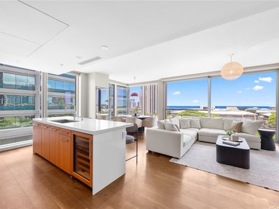 1555 Kapiolani Blvd APT 808